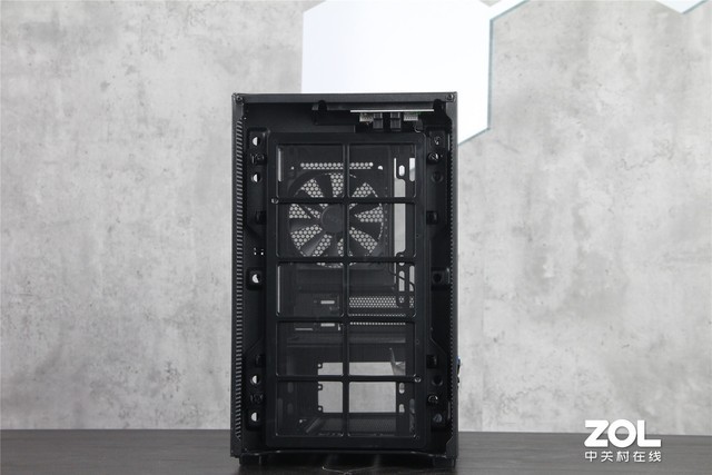 设计经典性能升级 NZXT H210i机箱评测