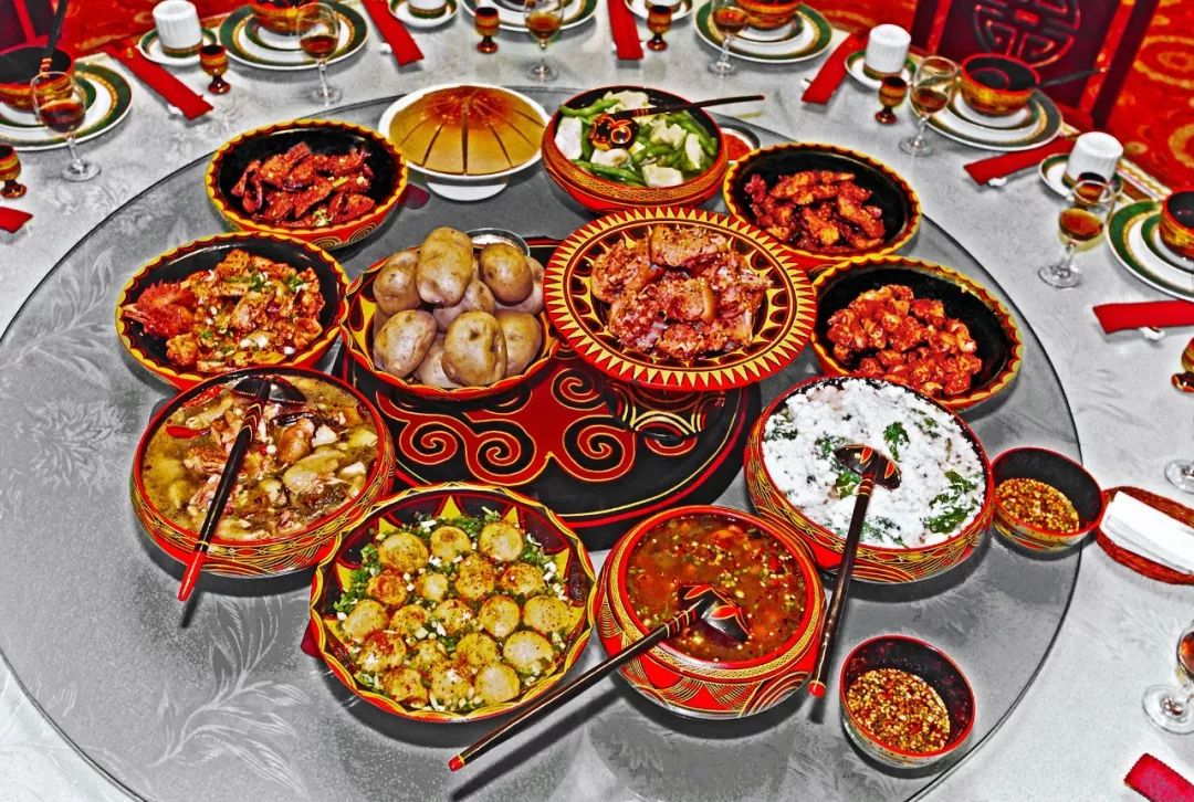 食味凉山 | 火把节美食攻略:生态美味,品尝地道彝族餐!