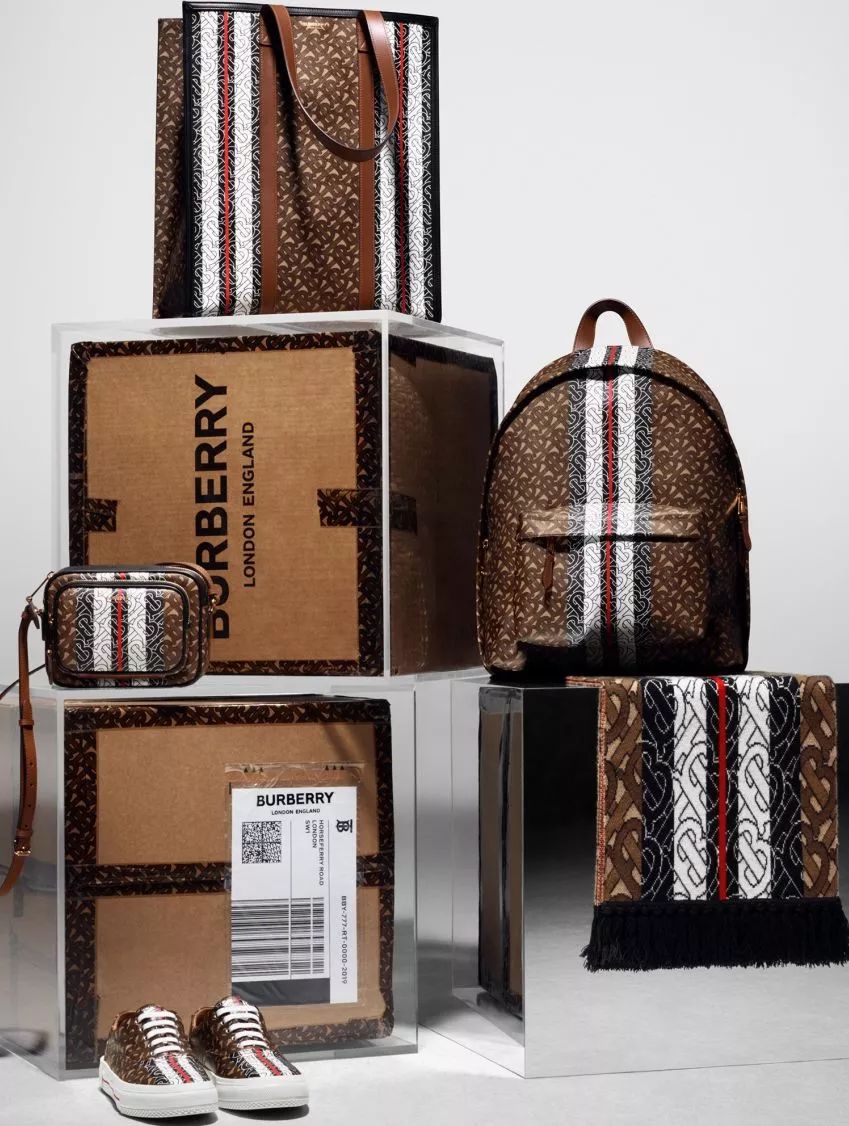 tb是什么牌子的包包 _tb是什么牌子-第1张图片-潮百科 tb是什么牌子的包包 _tb是什么牌子-第1张图片-潮百科