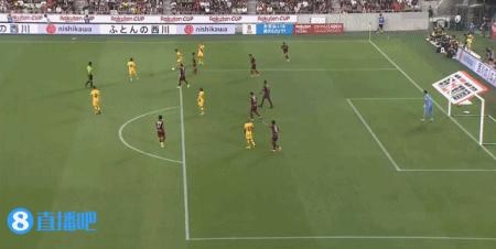 友谊赛-小将佩雷斯梅开二度 巴萨2-0神户