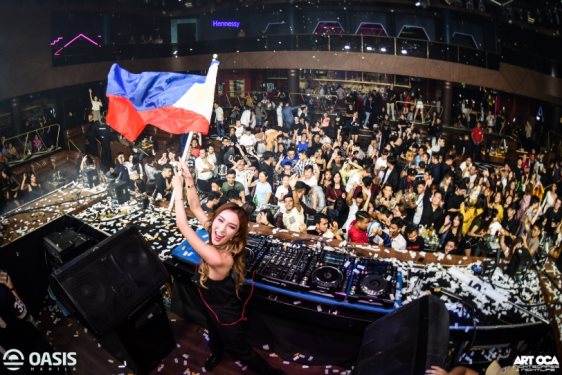最狂电音趴Oasis Manila终场狂发烧 DJ PeiPei引爆全场气氛
