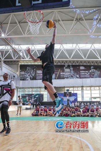 哪些nba球星来过南京(NBA巨星戈登海沃德空降厦门 凭借高颜值好球技疯狂吸粉)