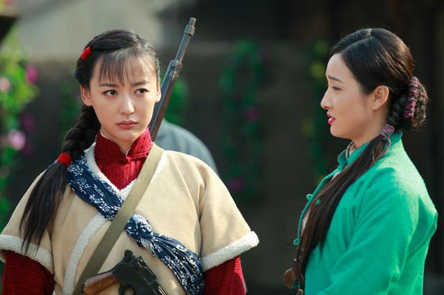 野山鹰全45集电视剧剧情介绍（上演女人间的催泪战友情）
