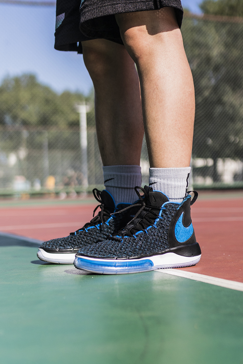 nike最高配置鞋（重新定義澎湃軟彈！這雙 Nike「最新頂級戰靴」穿上就想跳）