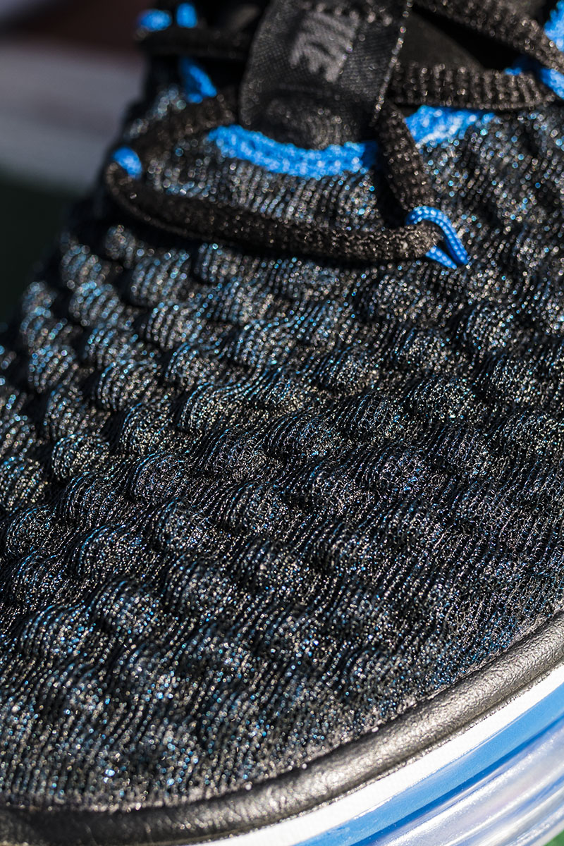 nike最高配置鞋（重新定義澎湃軟彈！這雙 Nike「最新頂級戰靴」穿上就想跳）