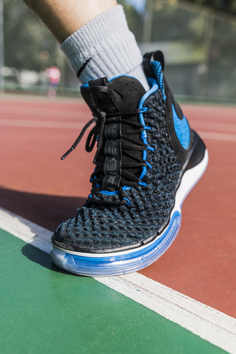 nike最高配置鞋（重新定義澎湃軟彈！這雙 Nike「最新頂級戰靴」穿上就想跳）