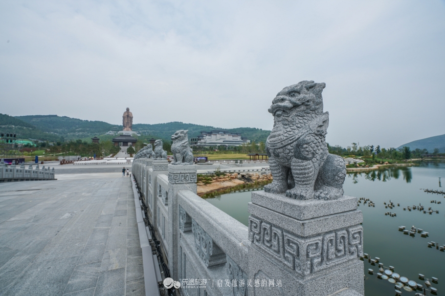 游尼山圣境，享儒韵之风