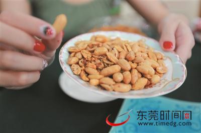 男篮世界杯可以带食物吗(世界杯 东莞篮丨球迷看过来！看球赛吃这些绝配)