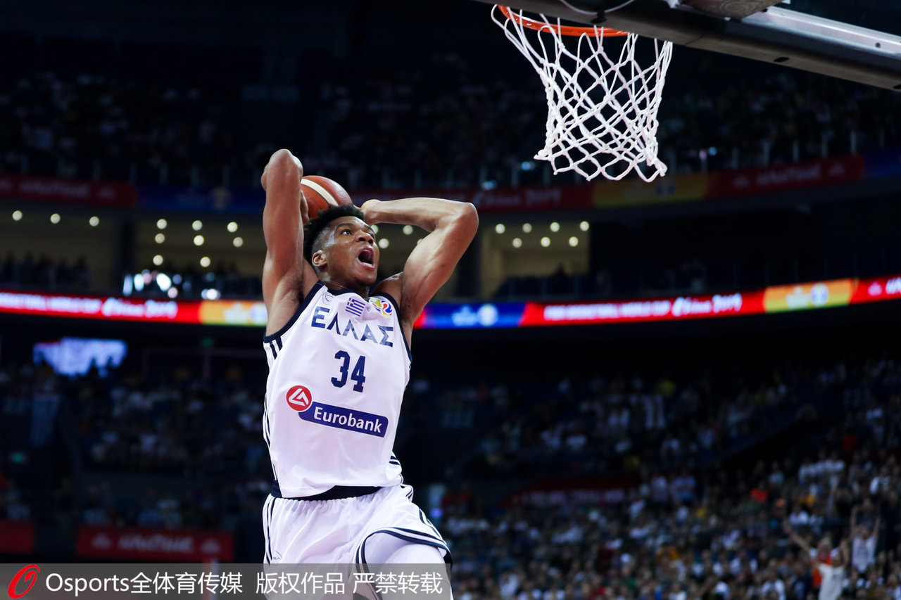 2019世界杯暴扣集锦（观球世界杯｜“字母哥”展现谦逊：我不重要，别再叫我MVP）