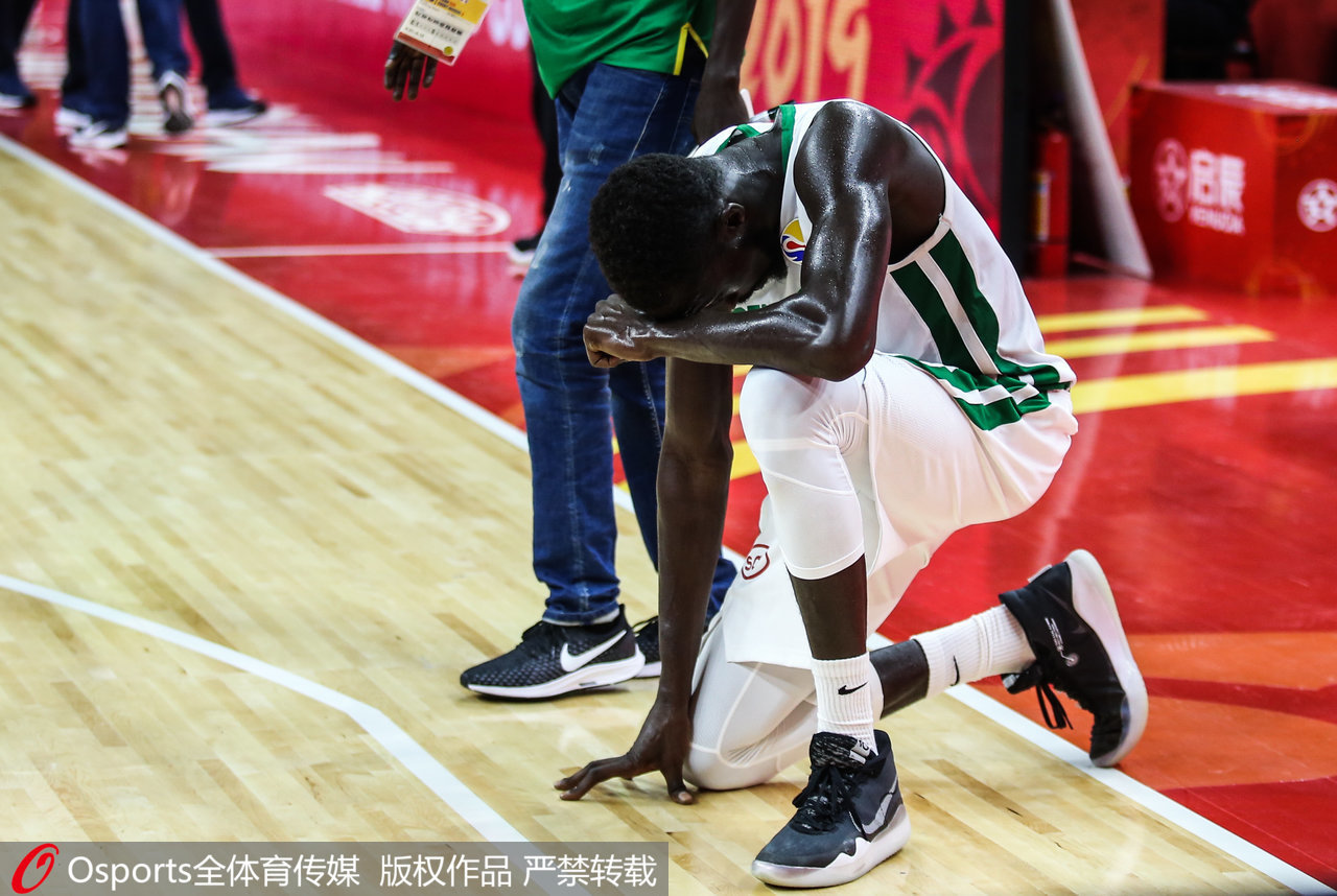 2019世界杯暴扣集锦（观球世界杯｜“字母哥”展现谦逊：我不重要，别再叫我MVP）