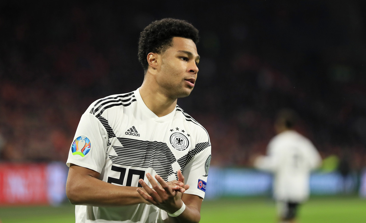 波多尔斯基:我选格纳布里)