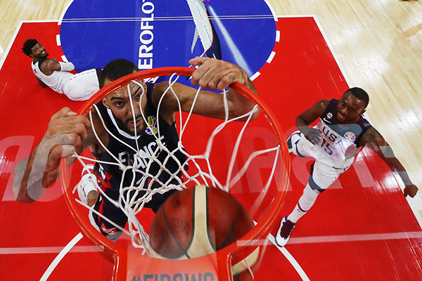 美国队24连胜世界杯(美国队输球不怪球员教练，东京奥运逼出NBA“复仇者联盟”)