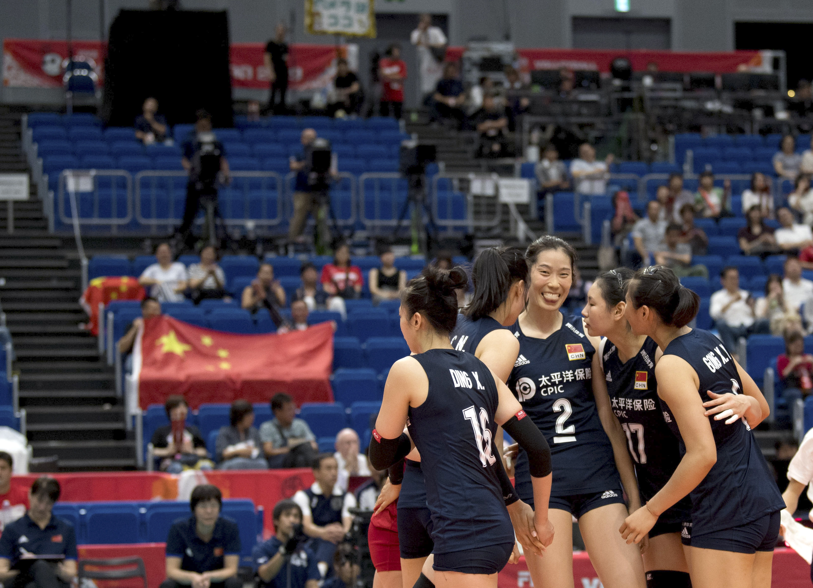 排球——女排世界杯：中国队胜俄罗斯队