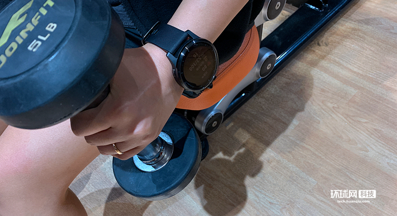 GarminActive系列智能运动手表体验：全面健康监测+运动指导+长续航