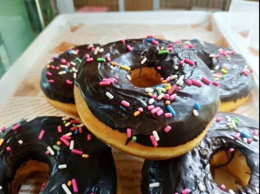 “一人食餐位”你就羡慕？看完四川高校的食堂你岂不是要羡慕哭......