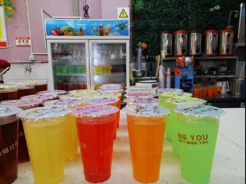 “一人食餐位”你就羡慕？看完四川高校的食堂你岂不是要羡慕哭......