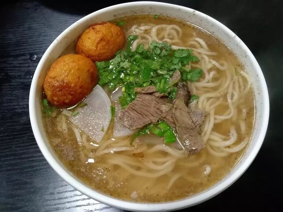 “一人食餐位”你就羡慕？看完四川高校的食堂你岂不是要羡慕哭......