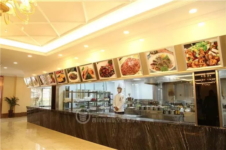 “一人食餐位”你就羡慕？看完四川高校的食堂你岂不是要羡慕哭......