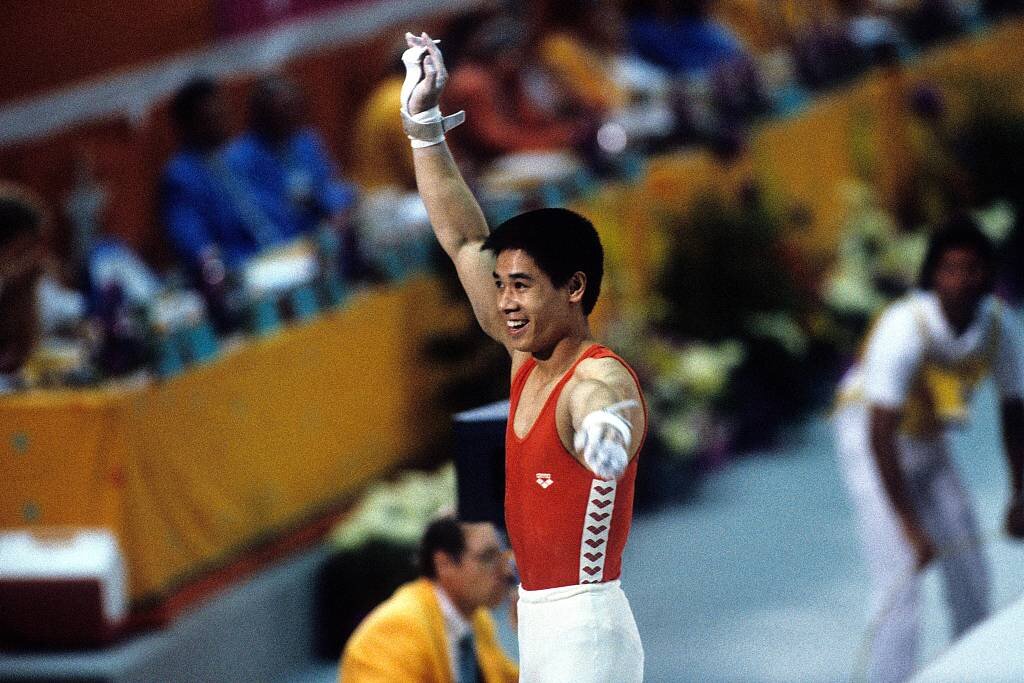 2001年世界杯十強(qiáng)賽中國(guó)對(duì)阿聯(lián)酋實(shí)況（體育強(qiáng) 中國(guó)強(qiáng)：盤點(diǎn)建國(guó)70年來-體育界震撼人心的時(shí)刻）