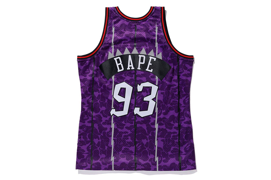 bape联名nba的球衣有哪些(最 OG 美式街头风！BAPE x Mitchell  Ness 新品后天发售)