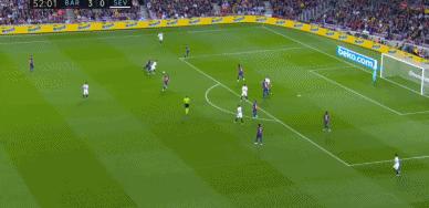 苏亚雷斯倒钩破门梅西赛季首球，巴塞罗那4-0塞维利亚