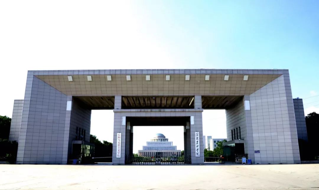 跟小编走吧！小编带你看看河南高校的大门！你最喜欢哪个高校的大门？