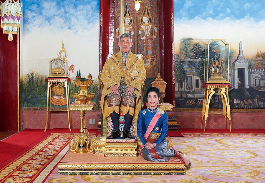 泰国王妃被夺头衔「泰国王妃被剥夺头衔」