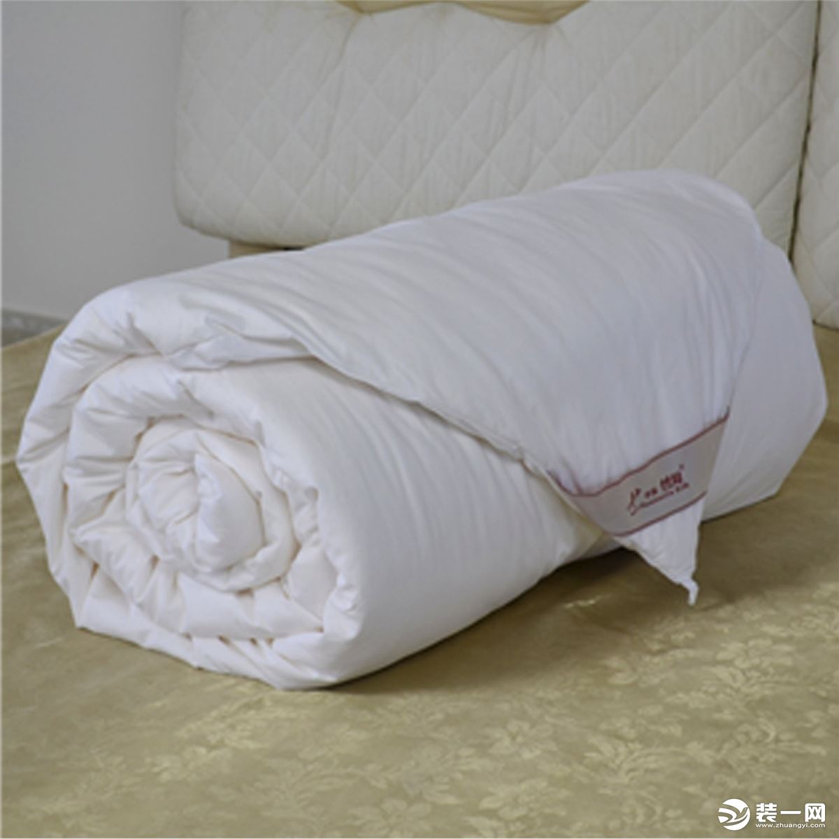 蚕丝被怎么洗涤和保养方法（蚕丝被的缺点是什么？）