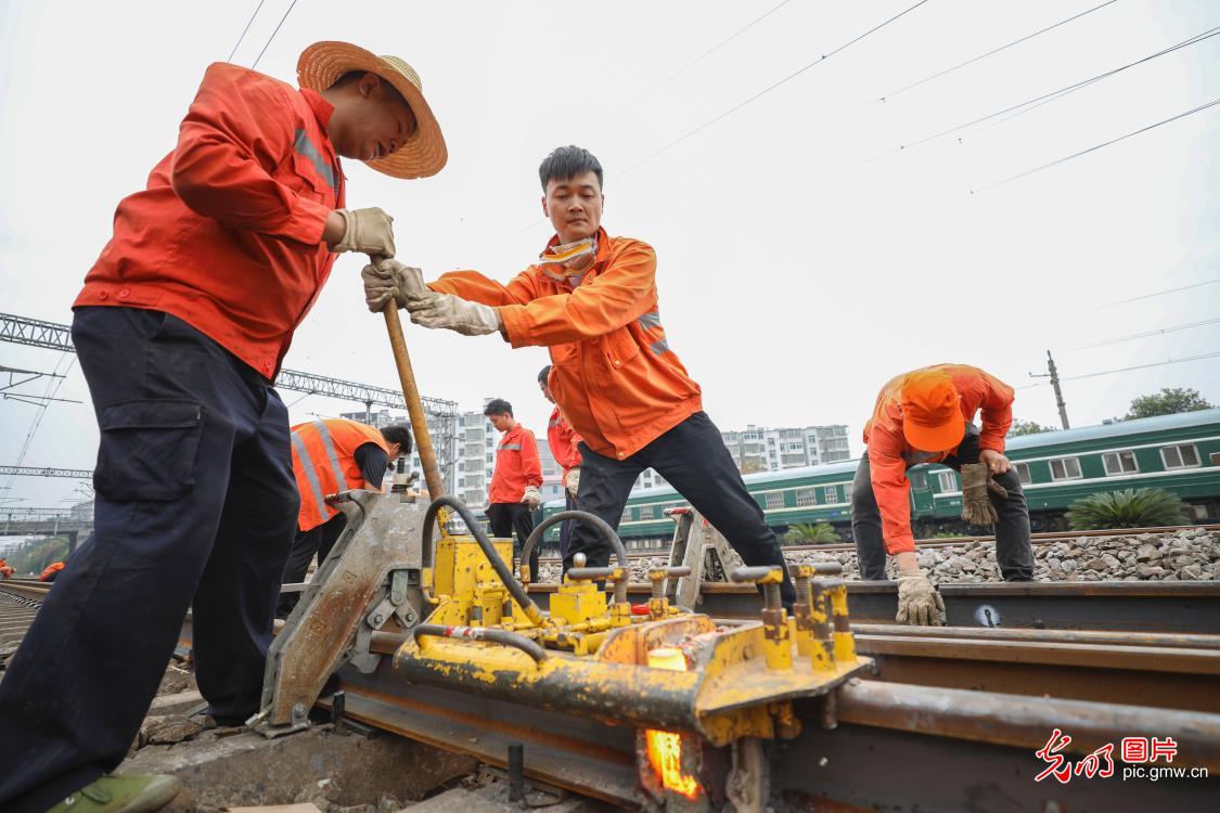 沪昆铁路江西段施工全面推进