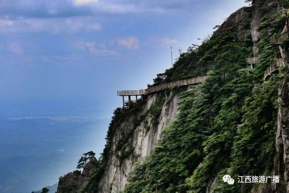 i自驾明月秋山赏情深寄纸鸢！明月山周末自驾招募令