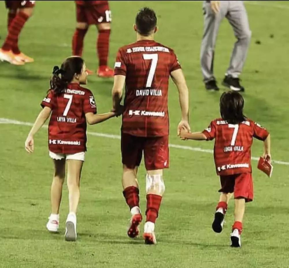 大卫比利亚世界杯绝唱（忆“葫芦娃”大卫·比利亚宣的传奇生涯）