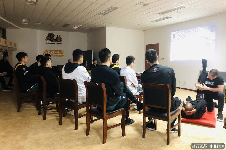 cba回放高清哪里看（直播回放丨CBA球員的一天，以一場勝利結束）