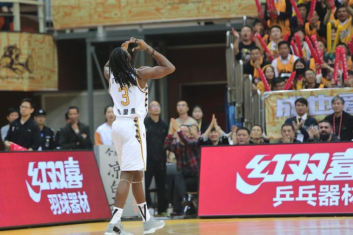 cba回放高清哪里看（直播回放丨CBA球員的一天，以一場勝利結束）