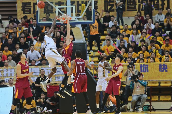 cba回放高清哪里看（直播回放丨CBA球員的一天，以一場勝利結束）