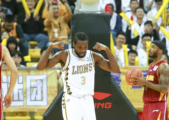 cba回放高清哪里看（直播回放丨CBA球員的一天，以一場勝利結束）