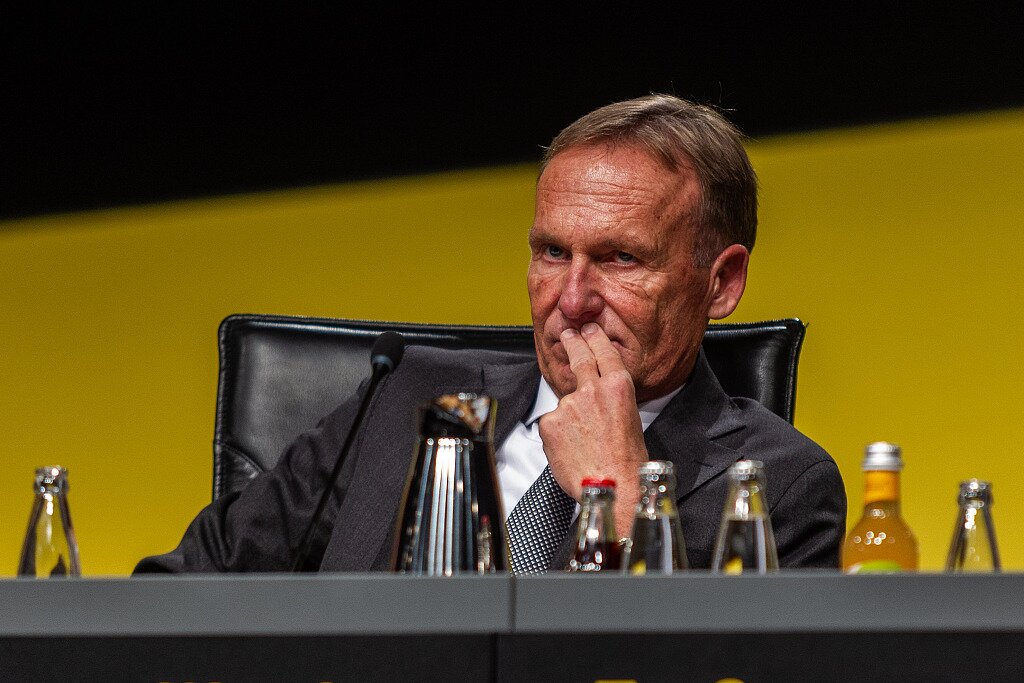 西媒劝拉伊奥拉着眼于现实（瓦茨克：我清楚哈兰德被皇马诱惑了，但他确定转会的消息并不真实）