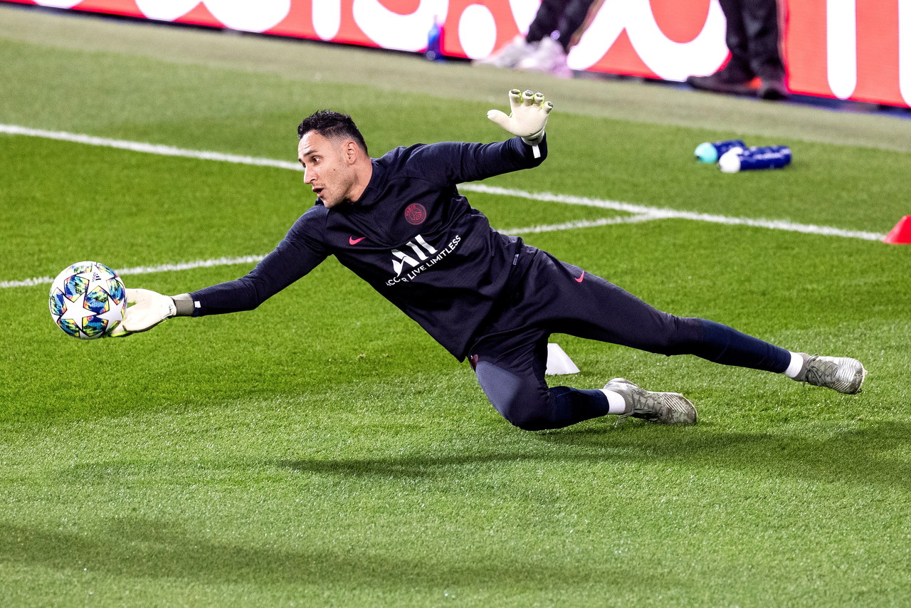 舒服了皇马球迷（纳瓦斯：感谢皇马球迷像以前一样对待我，如今在巴黎很开心）-华海博客