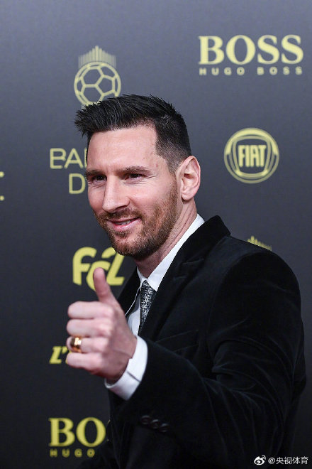 官方梅西荣获2019年金球奖（梅西第六次荣膺金球奖）