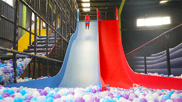 4000㎡超大空间,90°尖叫滑梯,好玩到飞起