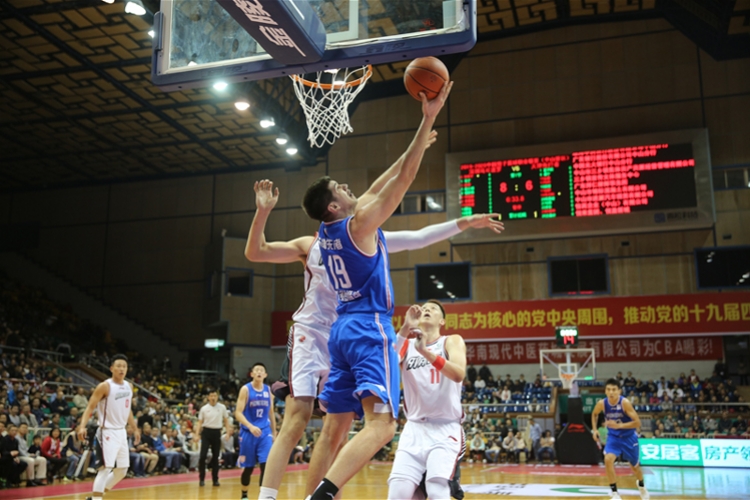 cba南方赛区在哪个地方打（CBA新赛季中山赛区开赛，深圳队取胜！还将迎来3场赛事）