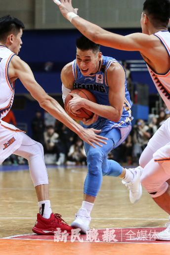 cba为什么这么多黑哨（有争议就怪裁判，谈判罚就喊黑哨，CBA赛场法官为何被妖魔化？）