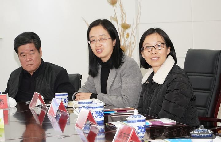 凝心聚力，共促发展！实验小学召开家委会成立暨行风座谈会