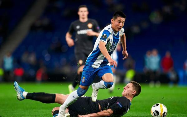 欧冠C罗头球破门无力救主（体坛联播｜C罗恐怖弹跳头球破门，武磊发文“降级也不回国”）