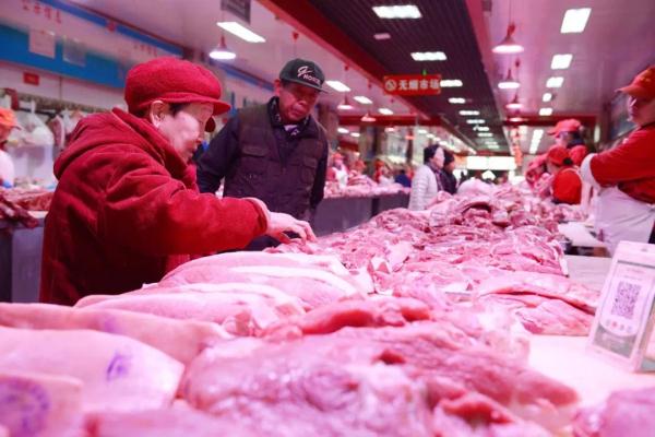 探访北京新发地：猪肉价格“飘绿”保供稳价显效