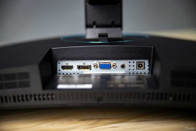 千元入门带鱼屏 开拓办公娱乐新视野 游戏开挂