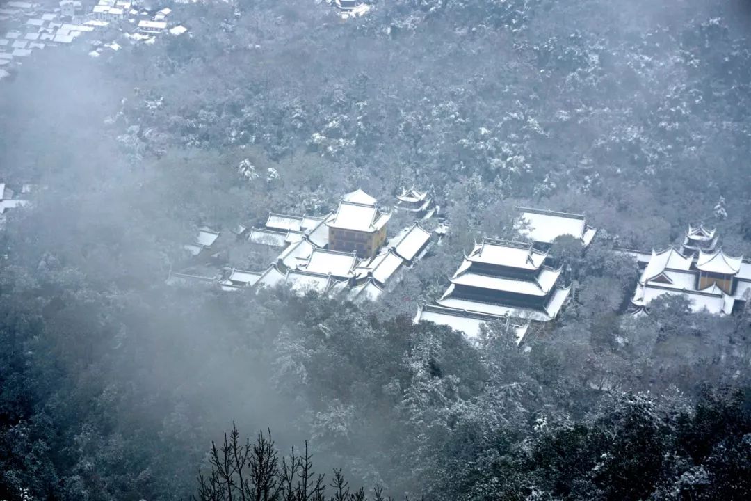 西湖雪景欣赏攻略——六个不容错过的赏雪宝地，多图！