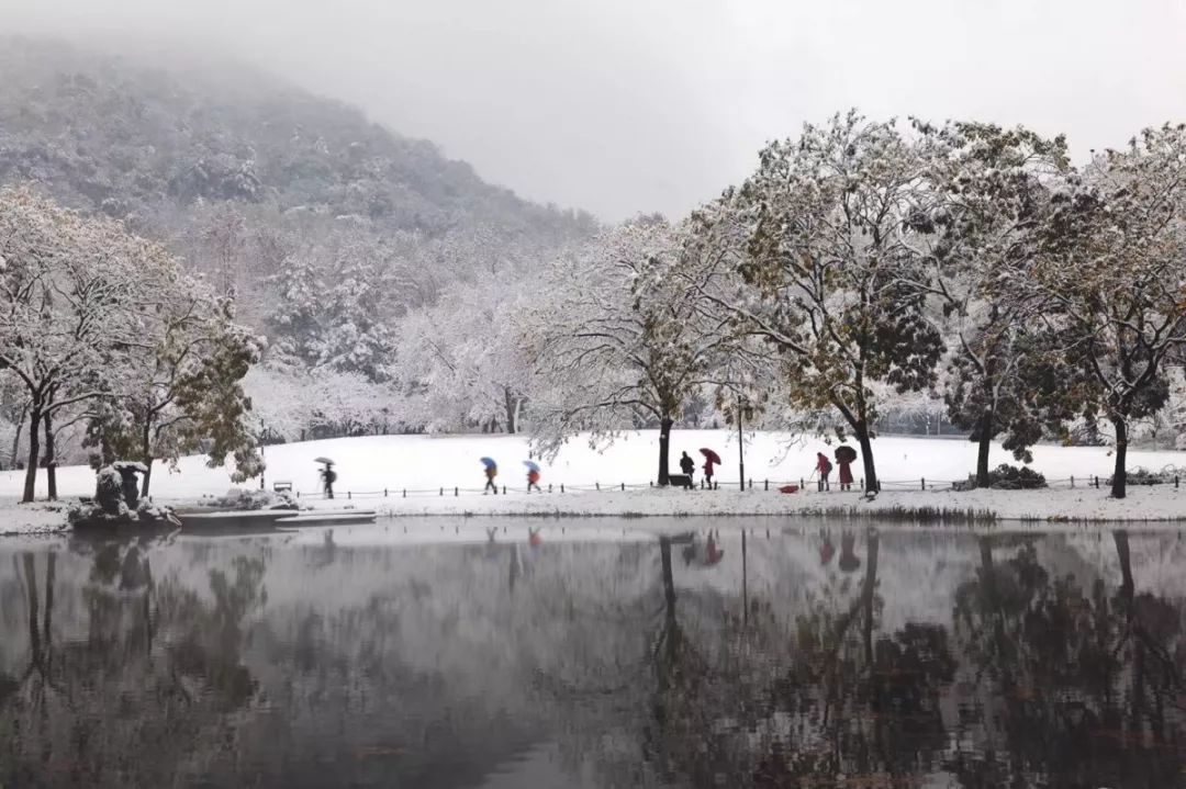 西湖雪景欣赏攻略——六个不容错过的赏雪宝地，多图！