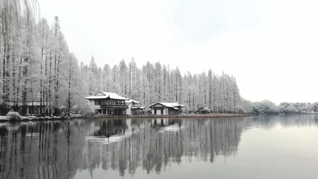 西湖雪景欣赏攻略——六个不容错过的赏雪宝地，多图！