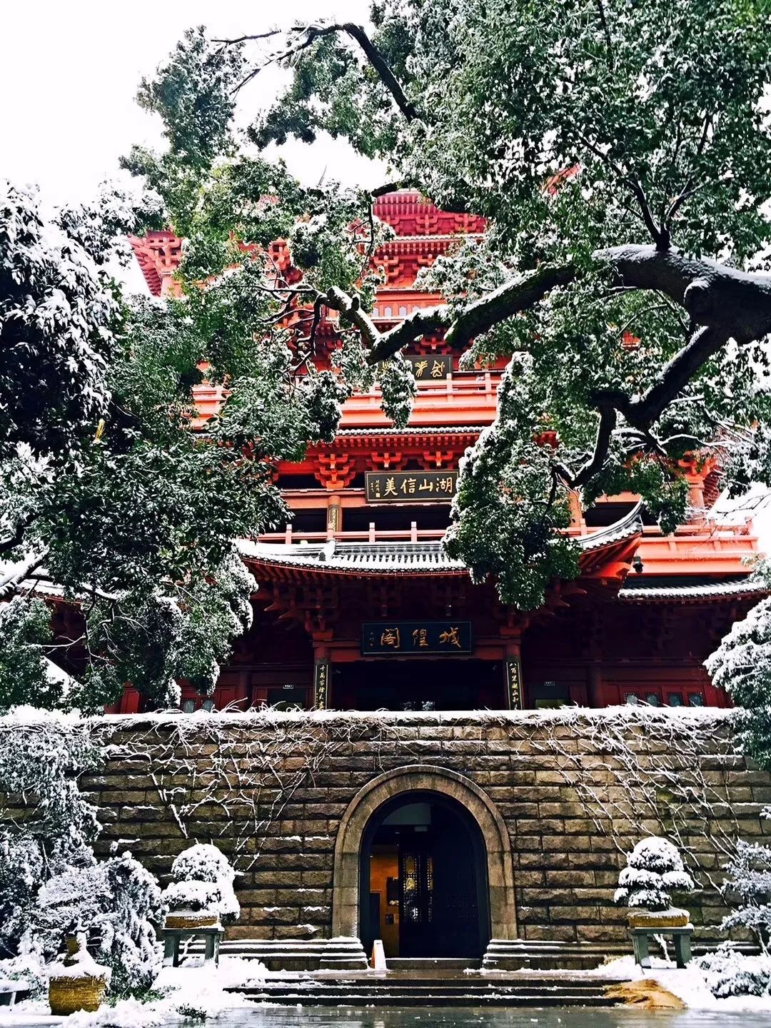 西湖雪景欣赏攻略——六个不容错过的赏雪宝地,多图!