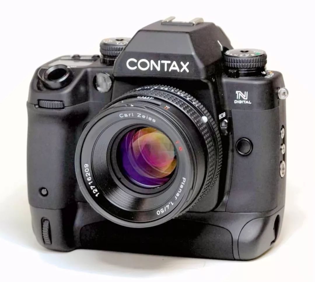 经典相机|世界首台全画幅数码单反相机康泰时n digital